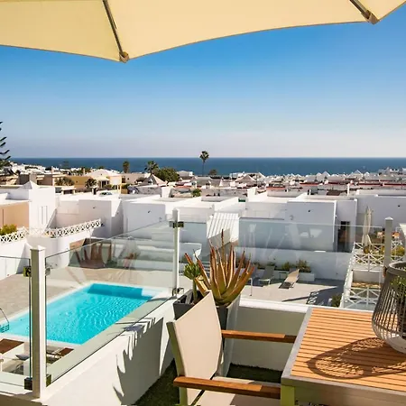 Flower 23 פלאיה הונדה