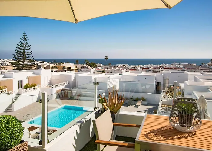 Flower 23 Playa Honda (Lanzarote)